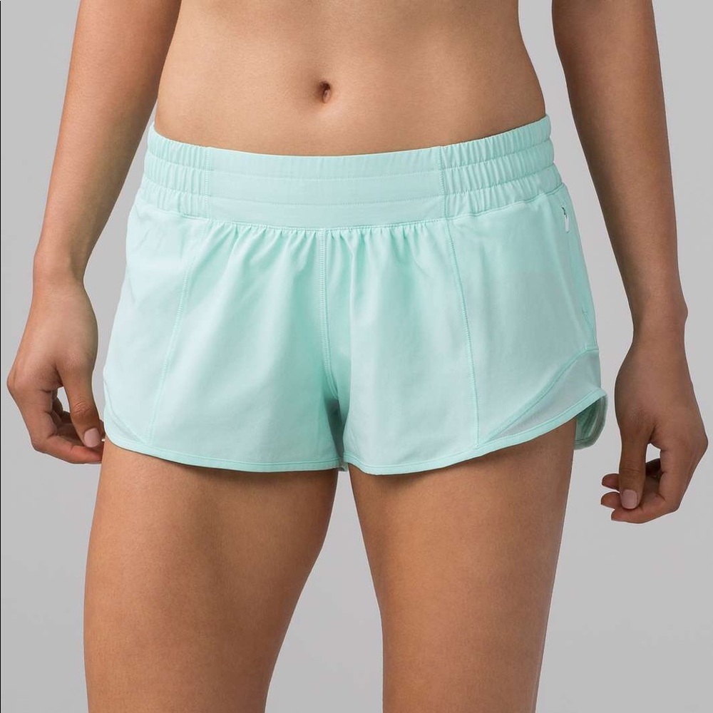 NWT Lululemon Hotty Hot Short 2 Long*